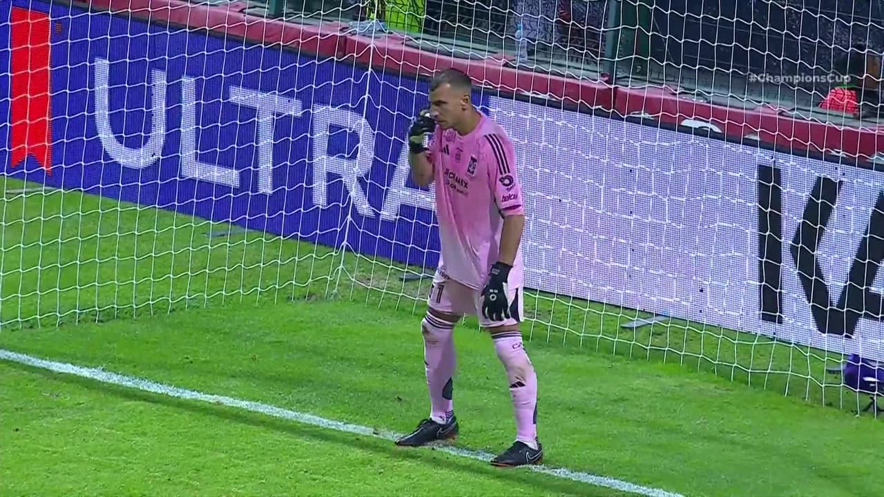 ¡GOL!  anota para Toluca. Jorge Díaz