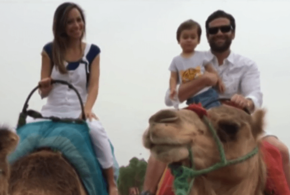 El viaje por Europa tuvo un gran imprevisto que marcó a Satcha y que despertó en ella el terrible miedo de perder a sus hijos. Bruce se contagió de una grave enfermedad en el año 2015 de la que salió bien librado al poco tiempo y que no contó hasta la charla con Alan Tacher para Despierta América.