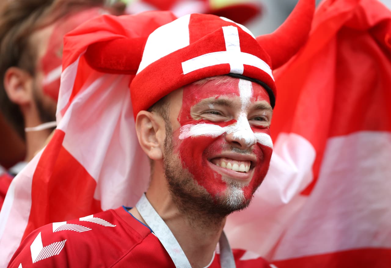 El estadio de Luzhnikí, así como sus cercanías, se colmaron de fanáticos daneses y franceses que pusieron el buen ambiente para vivir una jornada innolvidable del Mundial de Rusia 2018.