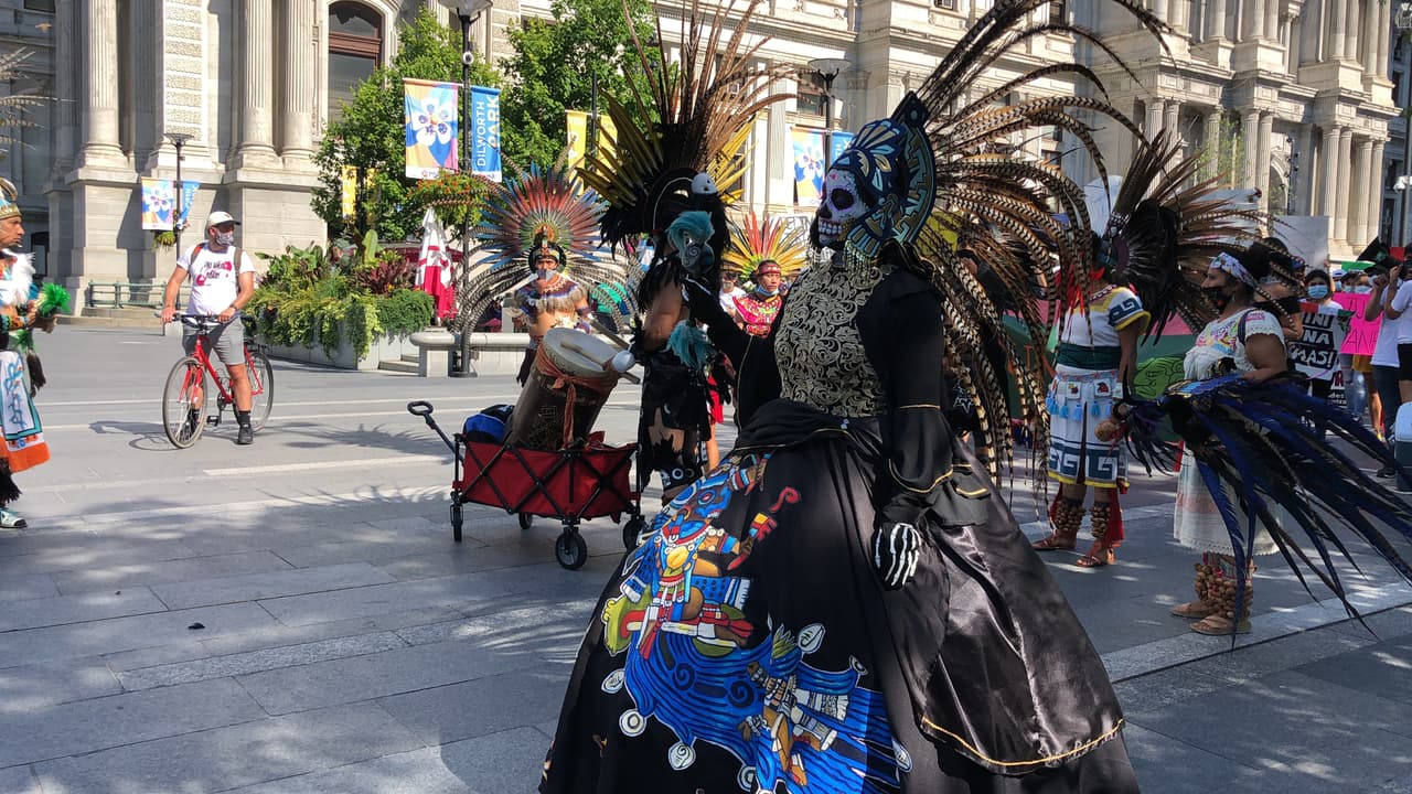 El objetivo de la marcha fue visibilizar el caso de la soldado hispana, Vanessa Guillén, asesinada en Fort Hood y hacer un reclamo exigiendo justicia para las víctimas de feminicidio. 
<br>
<br>El grupo de danza azteca Campatlanezi tuvo una importante participación durante toda la marcha.