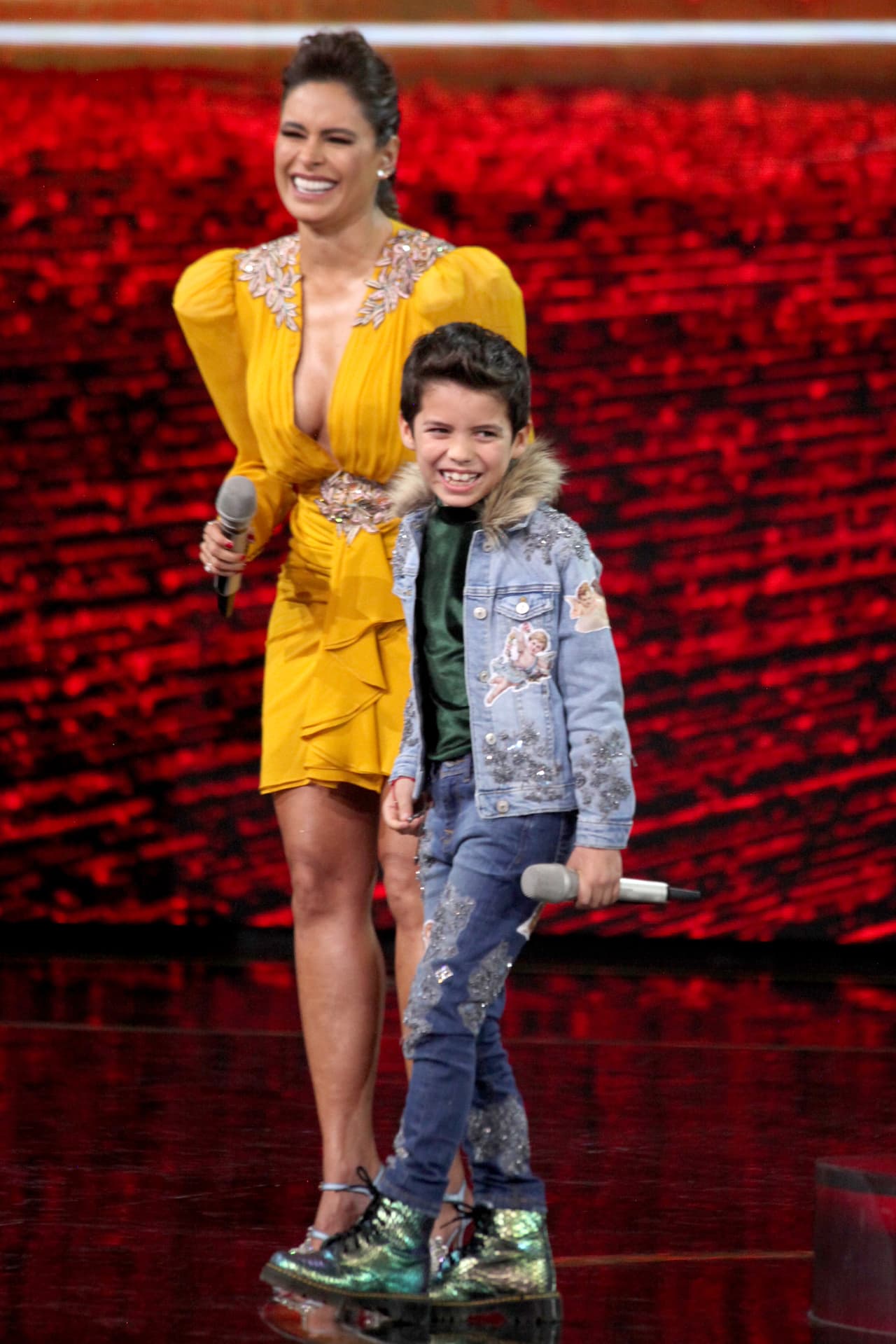 Kevin, el responsable de la parte vocal, llegó hasta el escenario para interpretar el tema ‘Probablemente’ de Christian Nodal.