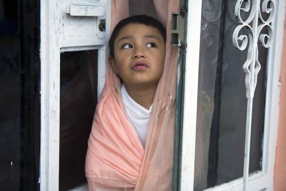 La Ley sobre Protección a Víctimas de Tráfico, aprobada en el 2008, permite que los niños mexicanos que cruzaron solos la frontera sean devueltos a México únicamente después de que las autoridades determinan que esos menores no son víctimas de traficantes de personas, no pueden solicitar asilo o si los chicos desean volver a su país en vez de permanecer confinados en un albergue.