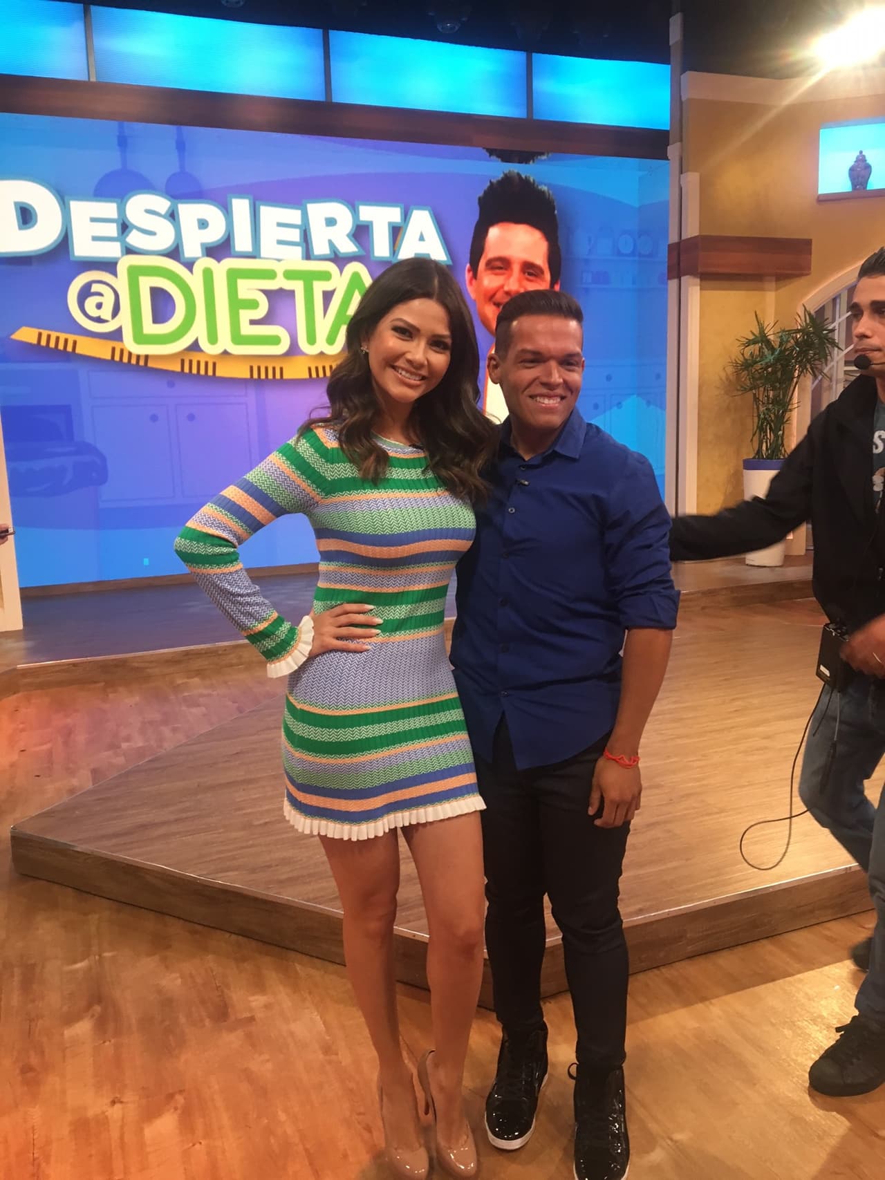 Heriberto se ganó la admiración de todos en casita por su gran fuerza de voluntad y por supuesto que quería una foto con todos los talentos.
