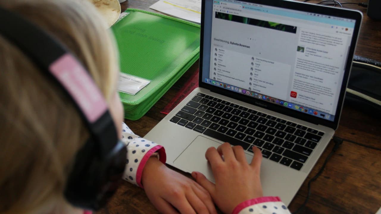 El Distrito Escolar de Dallas ofrece cientos de empleos disponibles