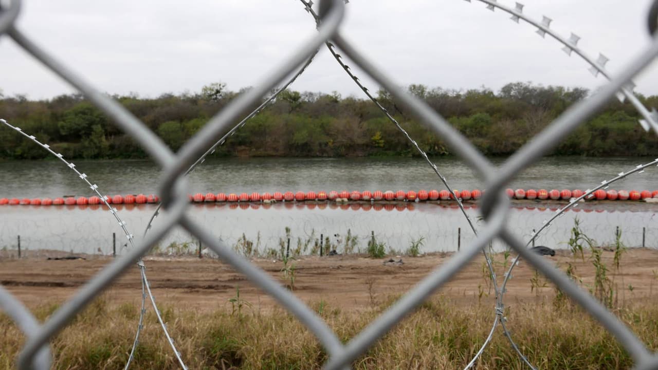 Tenía un caso de deportación, pero un juez lo cerró, y tengo dos hijas nacidas en EEUU, ¿puedo solicitar la residencia?