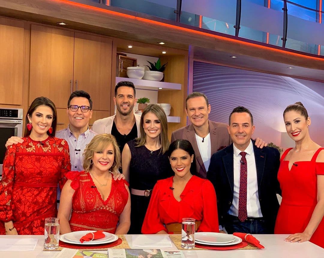 Sus compañeros y amigos del show también felicitaron a Carolina. Los comentarios con buenos deseos de parte de Satcha, Yisus, Maity y Raúl no podían faltar en redes sociales.