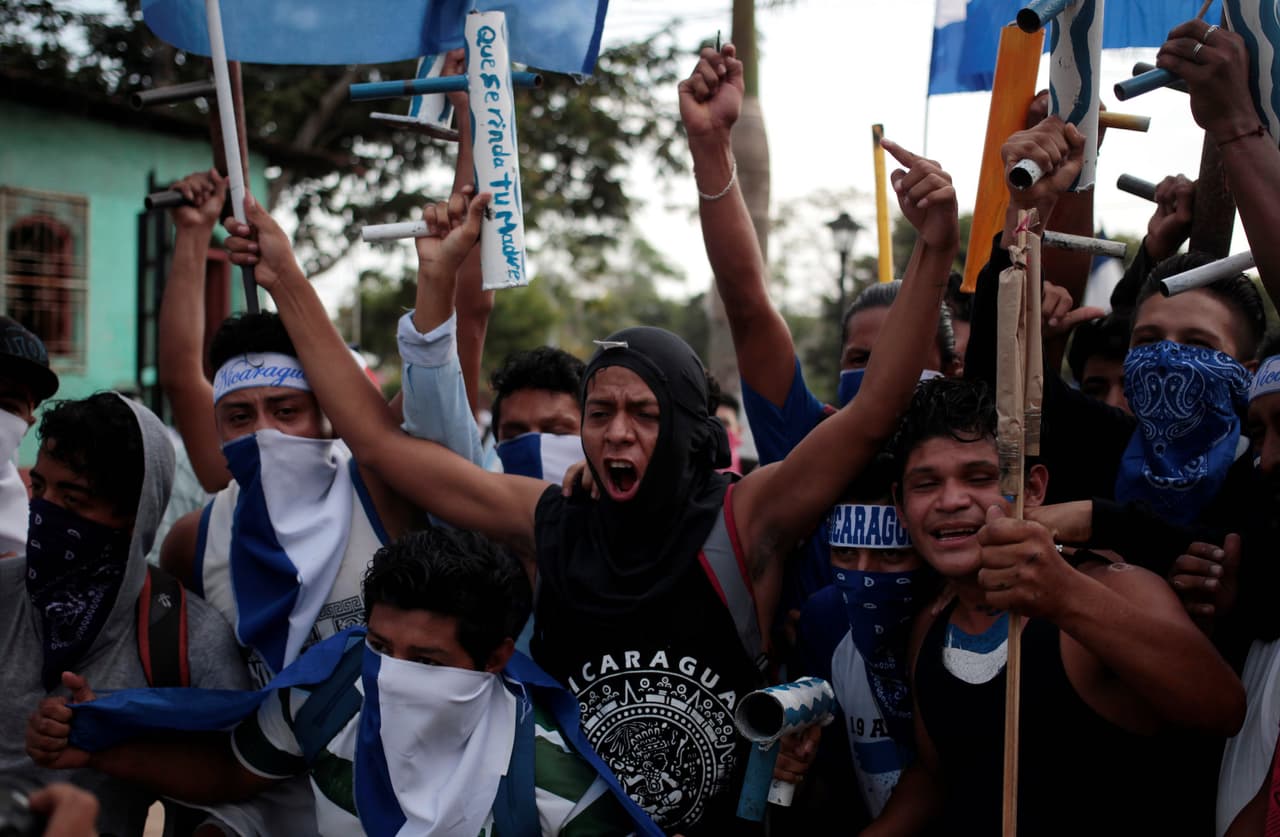 Nicaragua: antimotines reprimen una caravana opositora que iba a la ciudad natal de Sandino