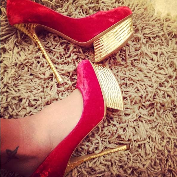 Nuestra presentadora se declaró fanántica de las zapatillas y los zapatos en general. En sus redes sociales hay un gran catálogo de todos sus pares.