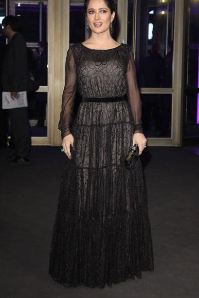 A la veracruzana ¿le gustará recordarnos leyendas mexicanas como "La Llorona" o sólo le gustan escalofriantes vestimentas para variar un poco?