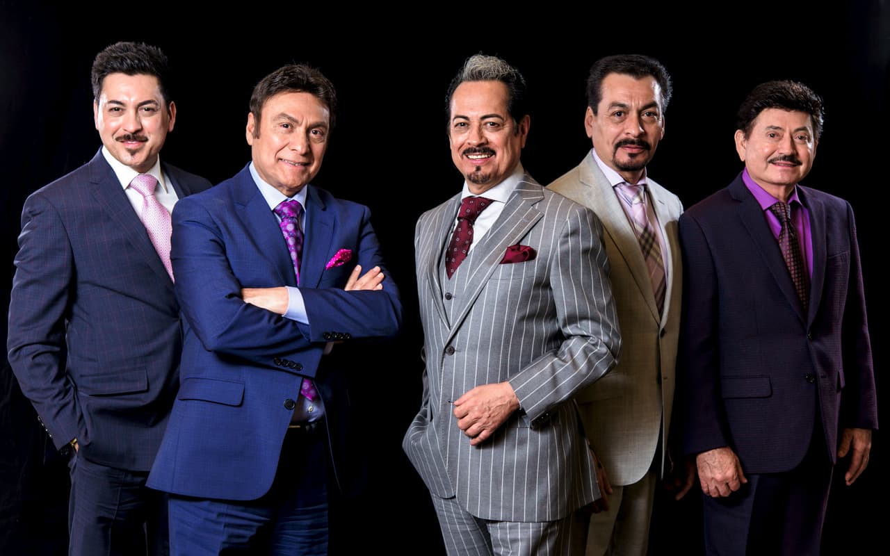 <h2 class="cms-H2-H2">Los Tigres del Norte Premio Lo Nuestro a la Excelencia 1999</h2>
<br>
<b>Los Tigres del Norte</b> no podían quedar fuera de esta lista. La afamada agrupación obtuvo el Premio a la Excelencia en 1999.
