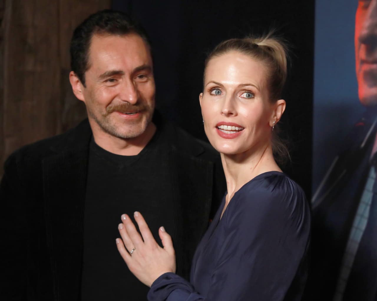 Sherk también participó en cintas como 'Día de los enamorados' (2010), así como en 'Un cuento de circo & a love song' (2016), que significó la ópera prima de Demián Bichir como director y guionista.