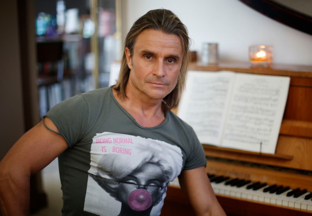 Qué hay detrás de las acusaciones contra Nacho Cano por la supuesta contratación irregular de inmigrantes mexicanos en España 