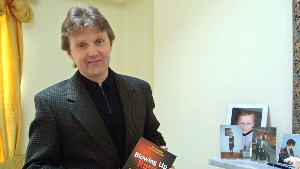 Alexander Litvinenko fotografiado en su hogar en Londres.