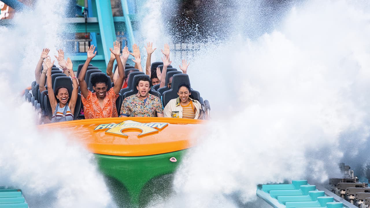 “Aquaman: Power Wave” es la primera en su tipo en Norteamérica y es la montaña rusa número 14 en el parque Six Flags Over, que se ubica en 2201 E Road to Six Flags St, Arlington.