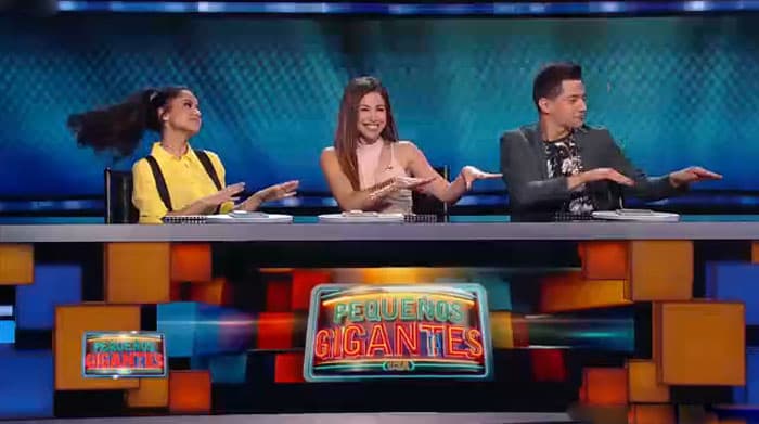 La cantante no dejó de bailar con Bianca y Luis, se notó la buena química que hubo entre ellos.