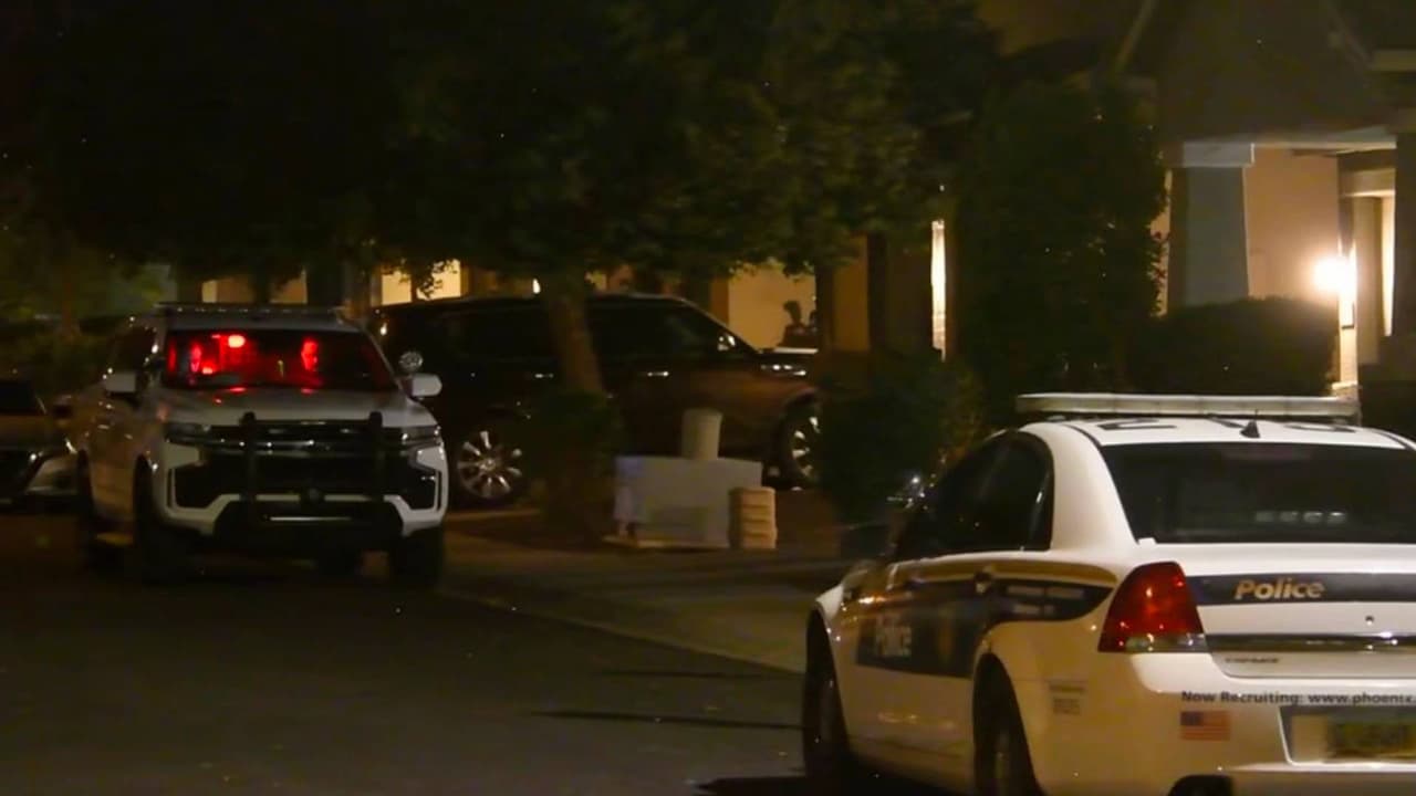 Murió un niño tras ser hallado inconsciente dentro de un vehículo en el sur de Phoenix