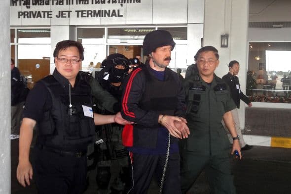 Bout fue enviado a EU en un avión norteamericano, concluyendo un largo proceso judicial que duró dos años y medio.