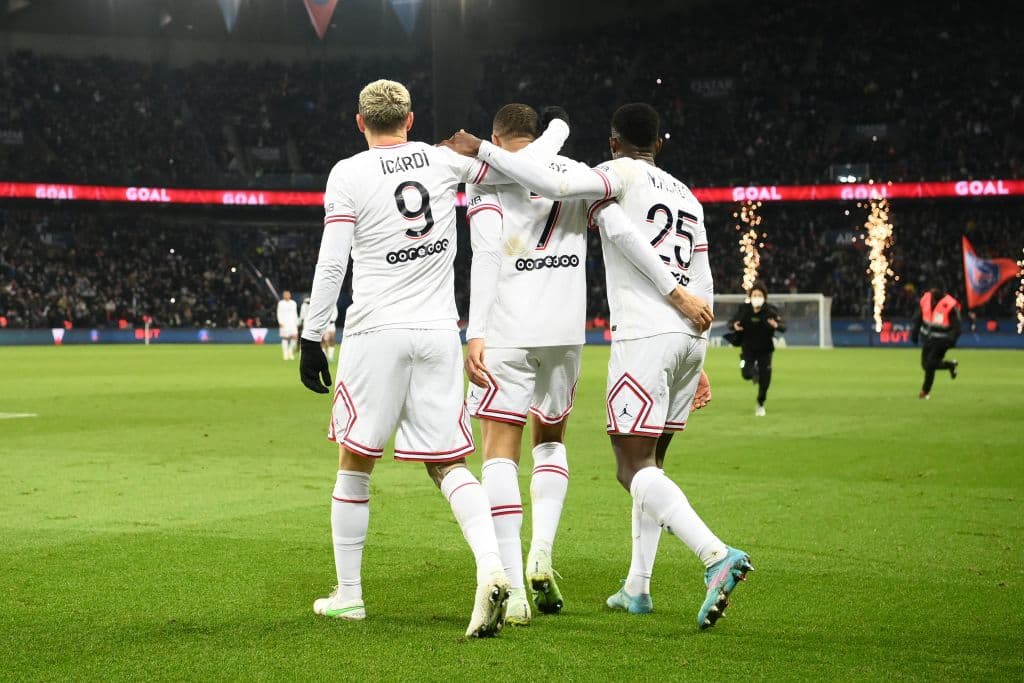 Con anotación de Kylian Mbappé al minuto 90+3 le da la victoria 1-0 al PSG, aunque no logran mostrar su mejor versión de cara a los octavos de final de UEFA Champions League.