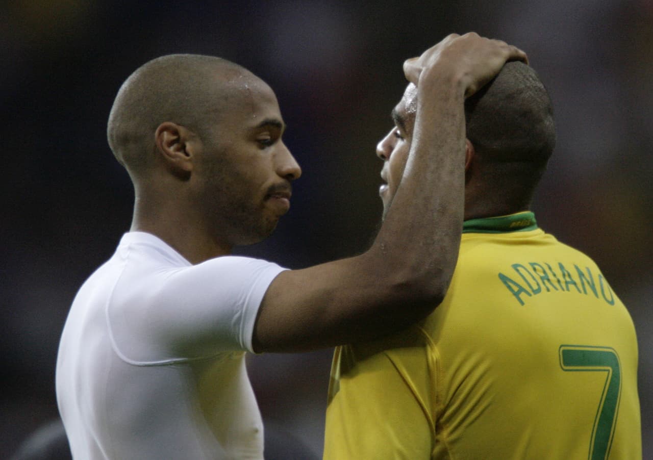 Francia eliminó a Brasil en cuartos de final con un solitario tanto de Thierry Henry. El artillero francés aprovechó para hacer "fair play" con "El Emperador".