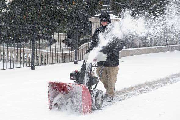 Al comienzo de la mañana la precipitación de nieve en Virginia marcaba un promedio de 2.5 centímetros por hora.