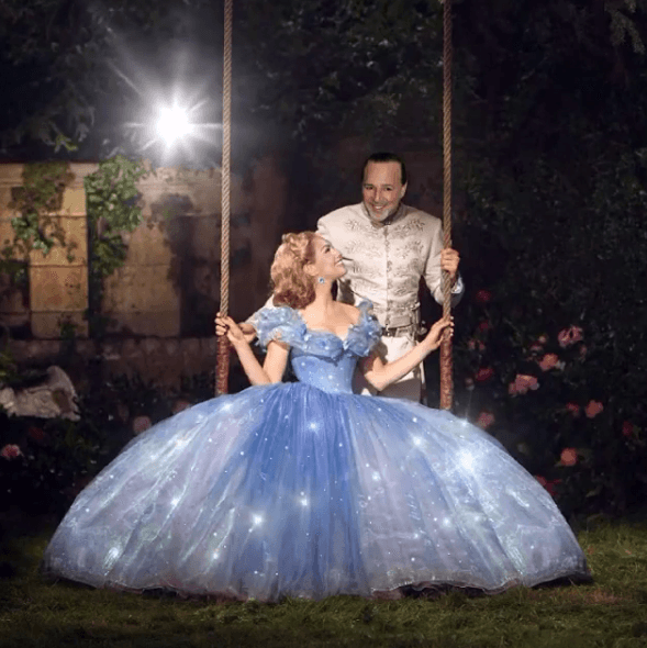 Una maestra del disfraz es Thalía, quien además de que a ella le encanta la idea de vestirse de maneras divertidas, sus seguidores le hacen montajes en las que la vemos como personajes increíbles.