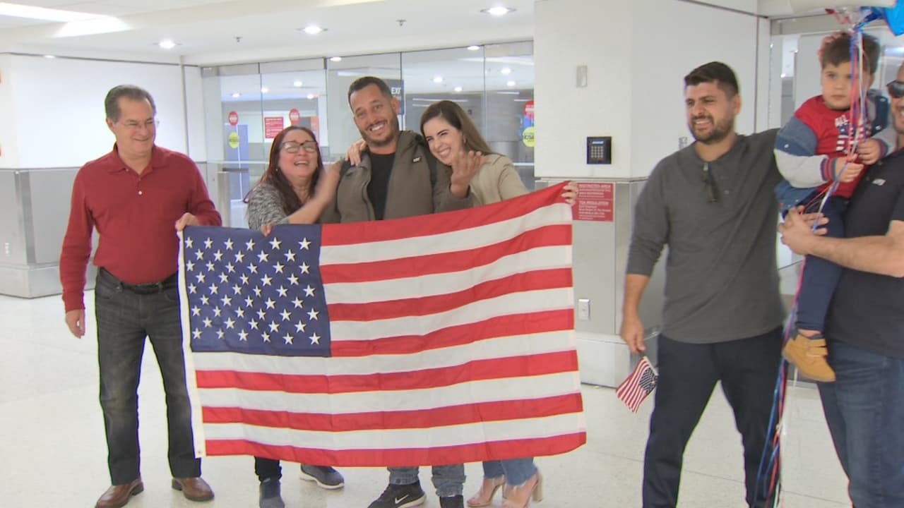 Parole humanitario: cubano cuenta que en tan solo 5 días pasó de un refugio en México a llegar a Miami