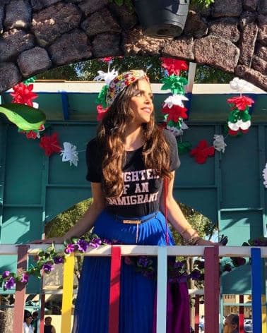 "¡Buenos Días! Ya estamos en el este de Los Ángeles para el desfile de la Independencia de Mexico! [...]", indicó Yarel en su cuenta de Instagram en compañía de esta foto.