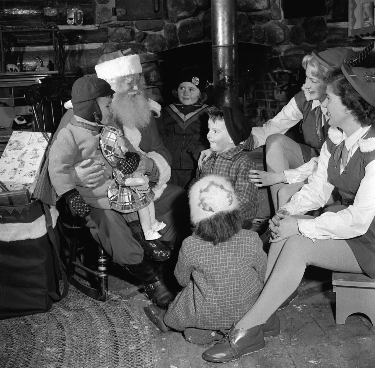 También pueden llamar por teléfono el 24 de diciembre, 
<b>al 1 -877- HI-NORAD</b>