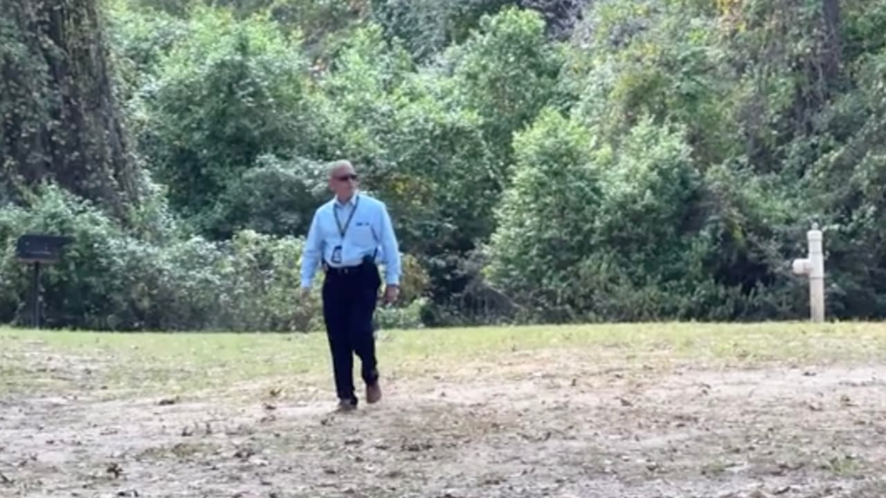 Univision 45 también encontró que a Melissa White Towne le presentaron varios cargos criminales en junio de 2018 por violencia y otros delitos.