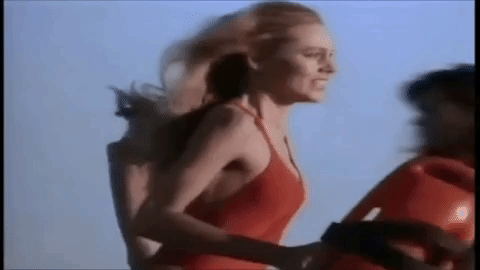 Además de ser reina de belleza universal, Shawn es recordada por su papel de 'Jill Riley' en la famosa serie de los 90 'Baywatch', y por su papel de 'Karen Adams' en 'Police Academy 3: Back in Training'.