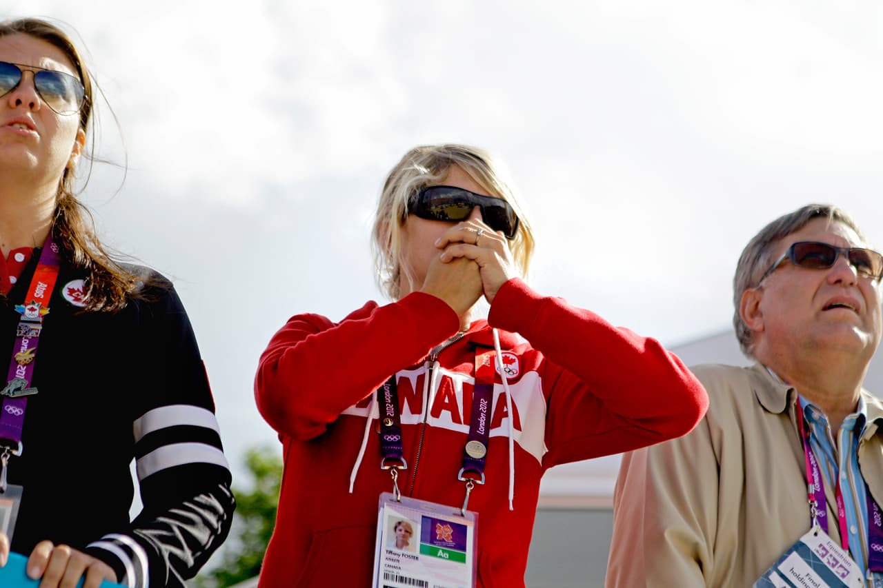 Sin embargo, la hipersensibilidad en su caballo le provocó la descalificación que la llevó a la profunda tristeza y lágrimas en 2012, aunque fiel a su superación reconoció que se levantaría de nuevo.