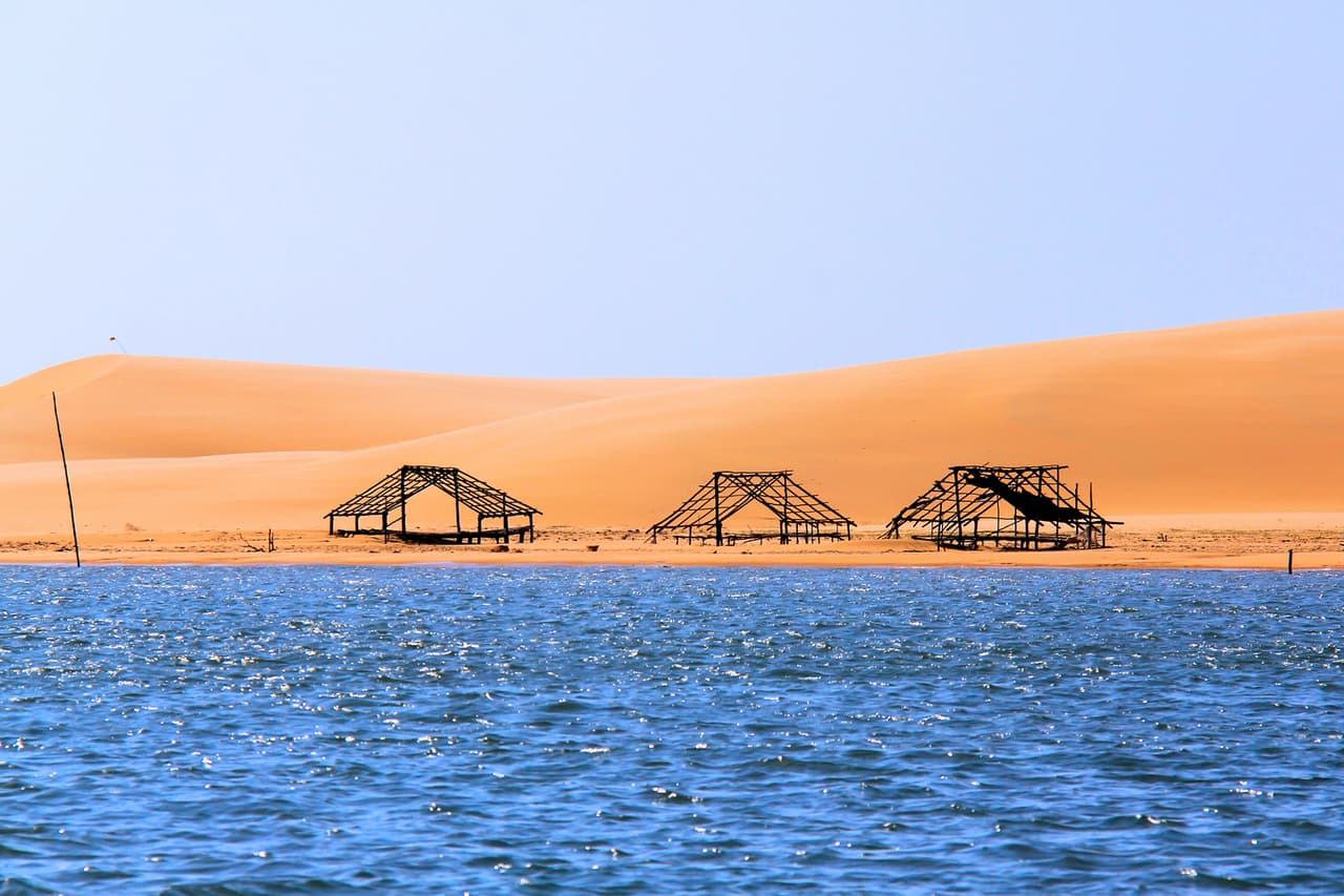 <b>Puesto 23. Parnaíba, Brazil</b>
<br>
<br>Temperatura promedio anual: 86.3 grados Fahrenheit (30.1 grados centígrados).
<br>
<br>Mes más caliente del año: noviembre (87.7 grados Fahrenheit o 30.9 grados centígrados en promedio).
<br>
<br>Mes más caluroso de la última década: diciembre de 2017 (90.3 grados Fahrenheit o 32.3 grados centígrados en promedio).
<br>
<br>Según el estudio, varias áreas en esta lista han tenido al menos un mes en los últimos 10 años donde la temperatura promedio estuvo por encima de los 100 Fahrenheit (37 grados centígrados).
<br>