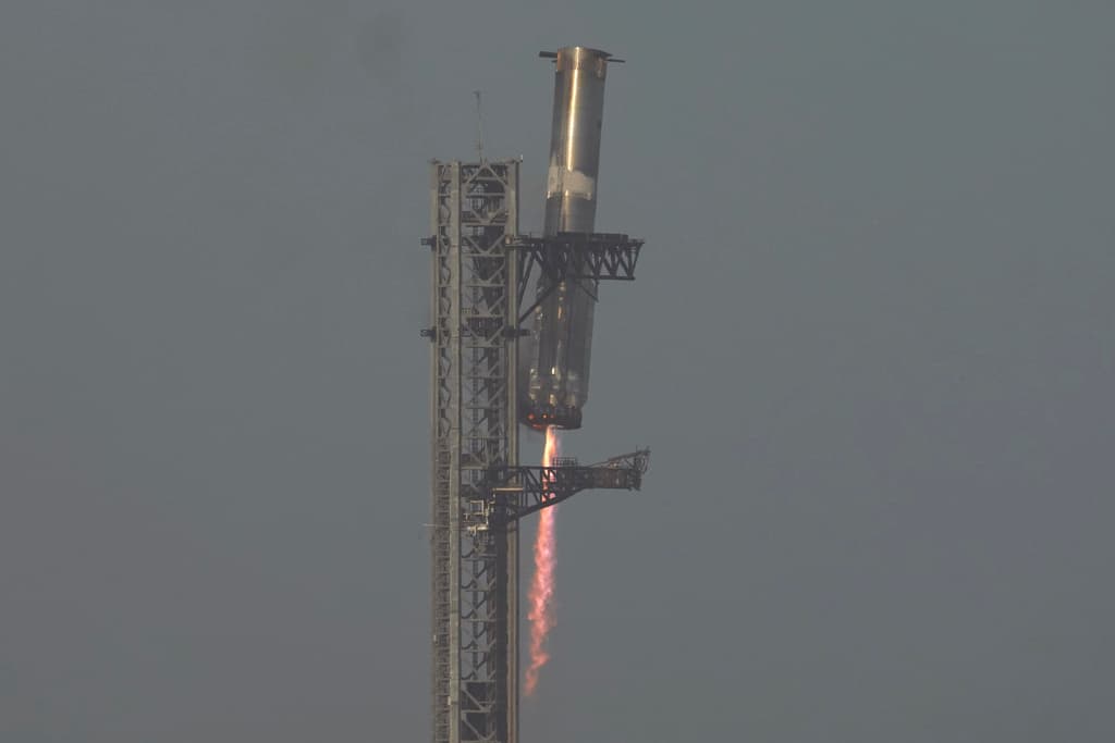 <b>NASA en la incertidumbre.</b> La agencia espacial estadounidense depende de Starship para futuras misiones a la Luna. Al igual que en el vuelo anterior, una fuga en el tanque de oxígeno líquido pudo haber generado un aumento de presión y fuego en la estructura de la nave.