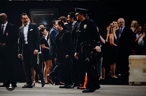 Así que cuando un par de periodistas trataron de platicar con Demián en su casa, él reaccionó con un enérgico mensaje.