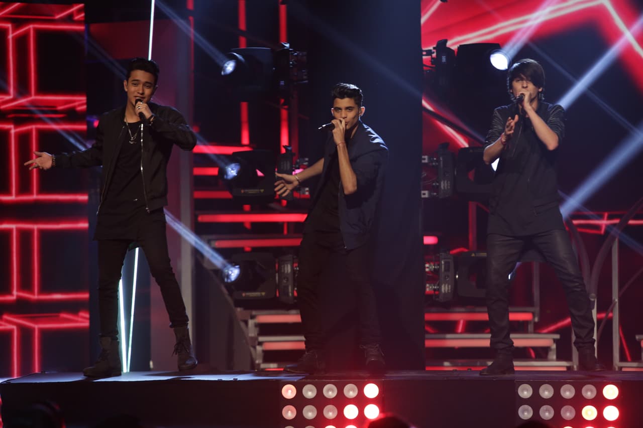 Christopher, Zabdiel, Erick, Richard y Joel regresaron a Univision como estrellas para interpretar su nuevo éxito ‘Tan fácil’, en una noche llena de glamour y belleza para los chicos ganadores de La Banda.