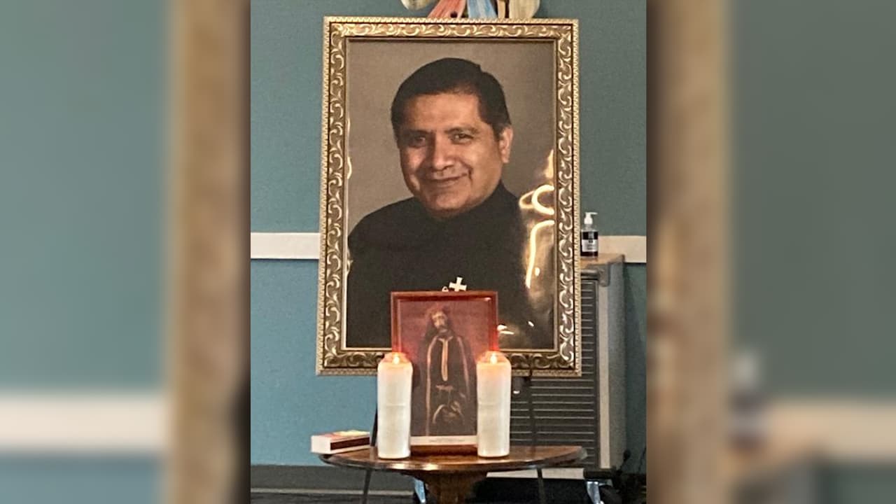 Comunidad en Clayton da el último adiós a sacerdote hispano que murió por coronavirus 