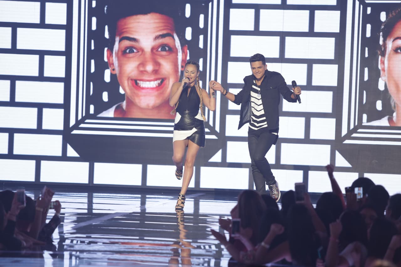 Su carisma en el escenario era cada vez más evidente.