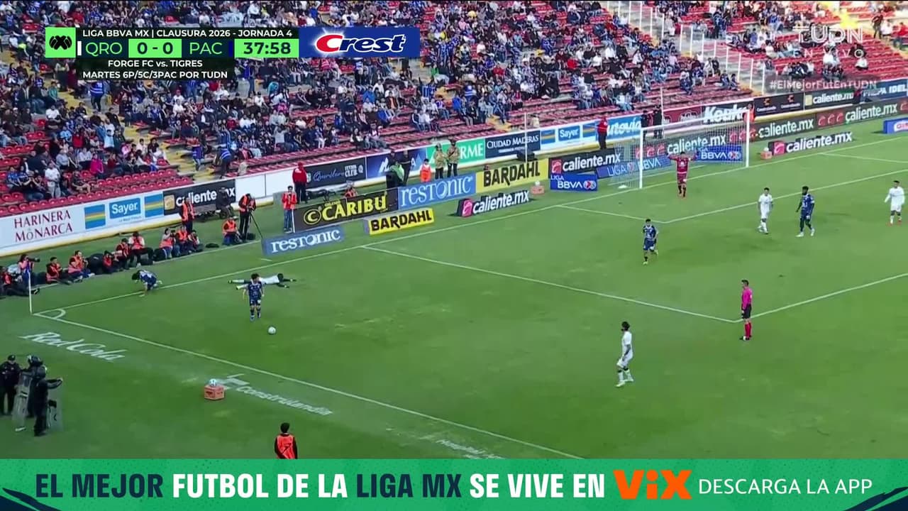 ¡Se encienden las alarmas! Alan Mozo sufre lesión y sale del partido