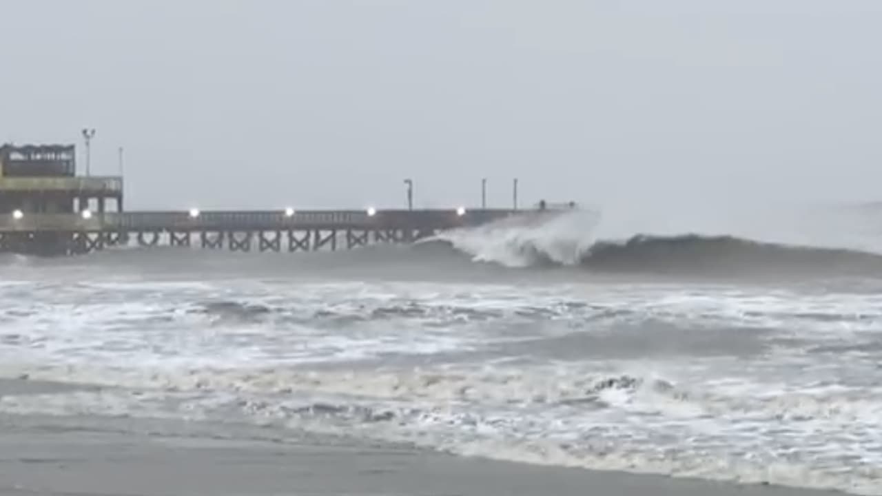 Pero las autoridades piden a la comunidad mantenerse vigilantes por los fuertes vientos que se puedan presentan.