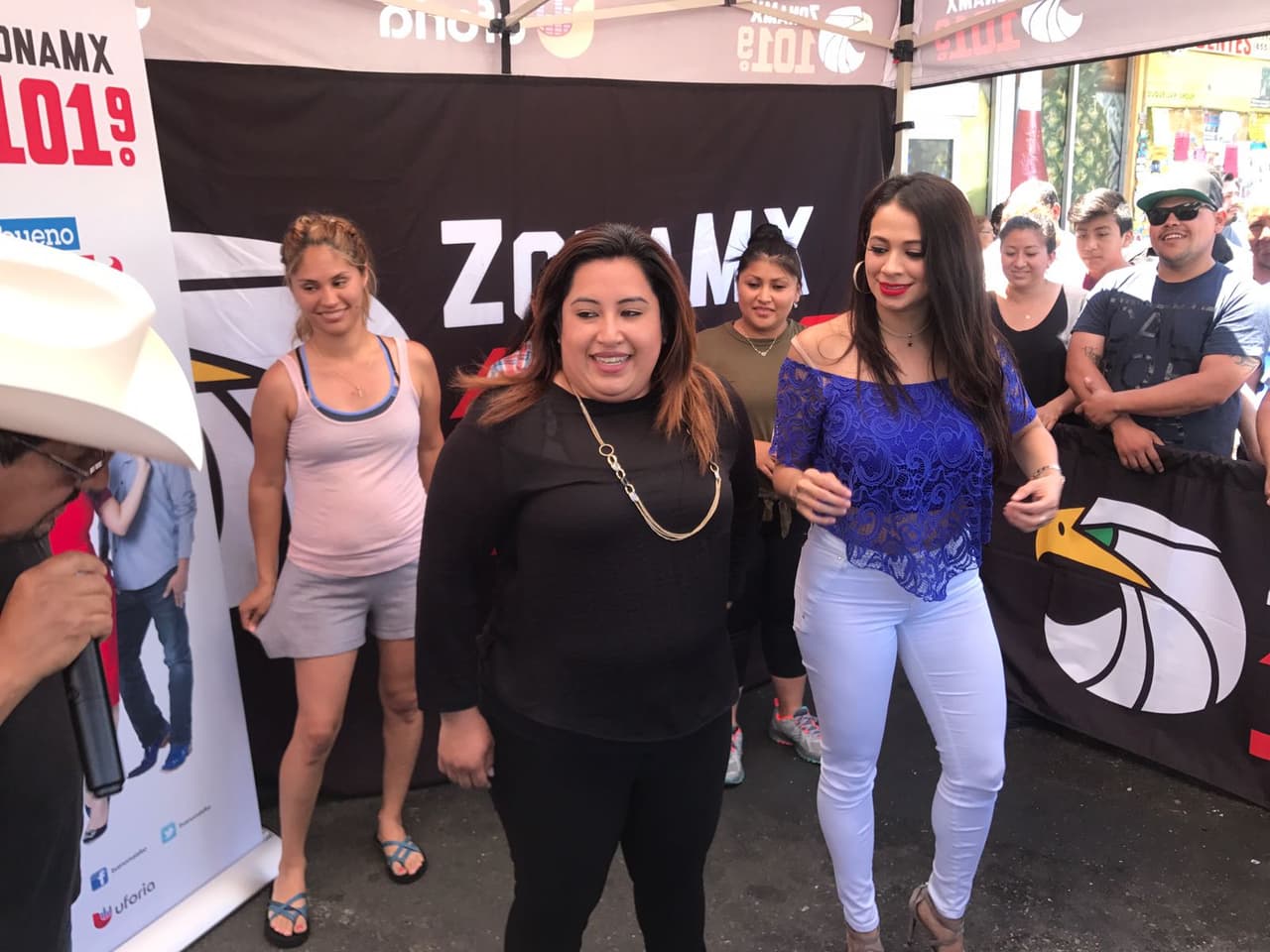 Raúl 'El Pelón', Carla Medrano y El Feo felices de compartir con sus oyentes en Santa Ana.