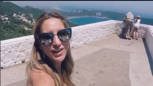 Geraldine y sus hijas regresaron a la Ciudad de México el domingo 3 de diciembre para incorporarse a su rutina, las niñas a la escuela y ella a las grabaciones de la novela 'El Despacho'.