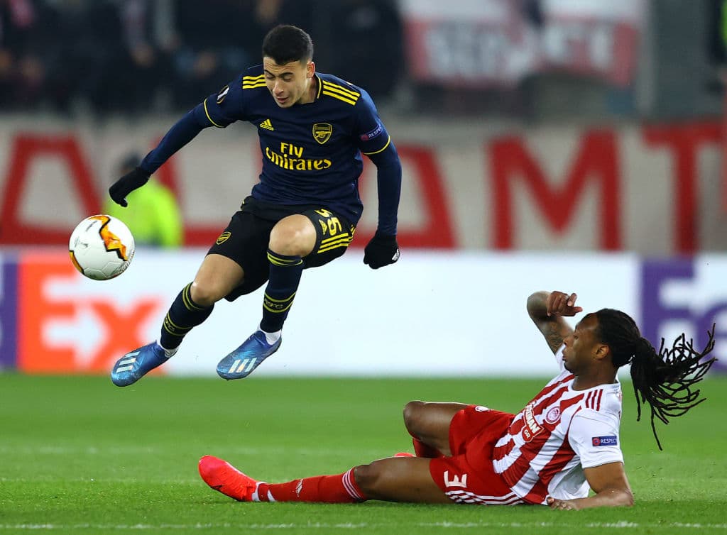 La lluvia se intensifica y los goles se encuentran completamente en la sequía.