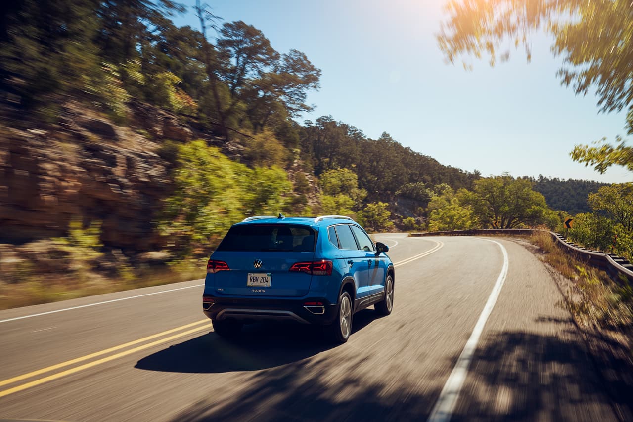 Una vez salga a la venta en Estados Unidos durante el verano de 2021, la Volkswagen Taos estará disponible en tres niveles de equipamiento: S, SE y SEL.