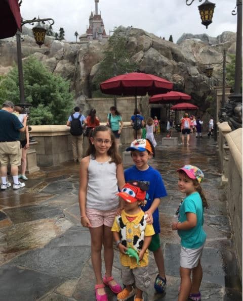 Los pequeños hijos de Angélica estuvieron acompañados de sus primos.