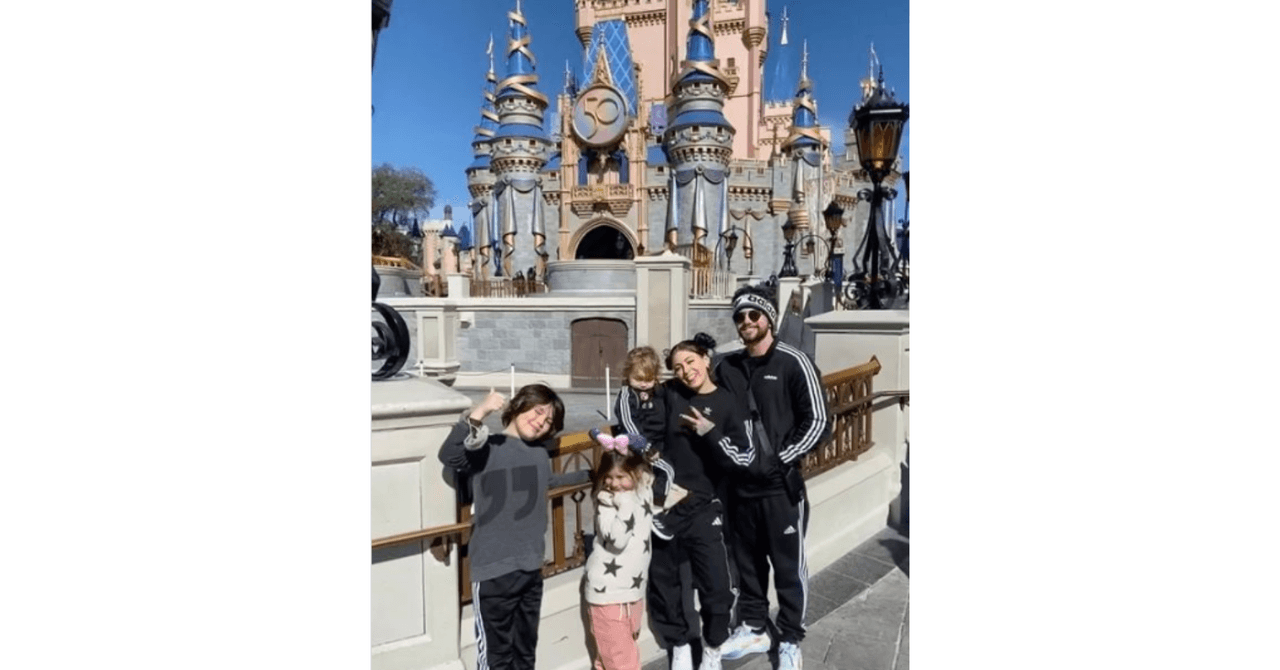 Jackson Rathbone familia