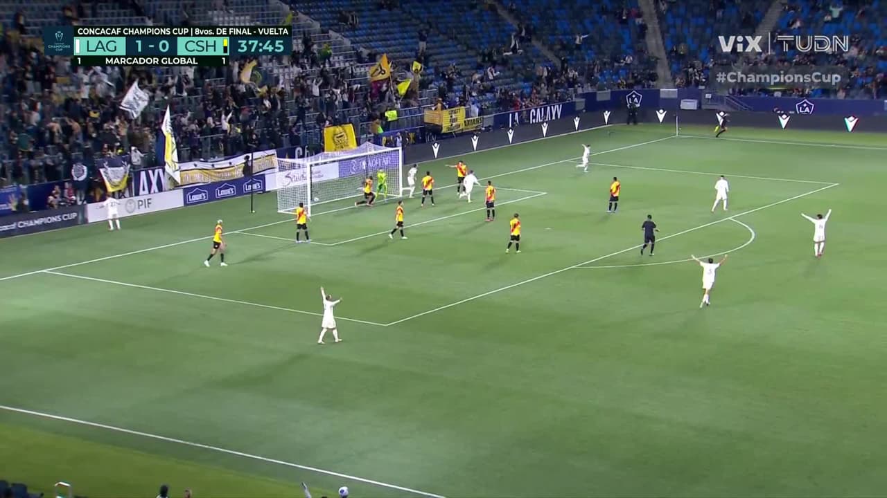 ¡Galaxy pone orden con el segundo! Miguel Berry la empuja