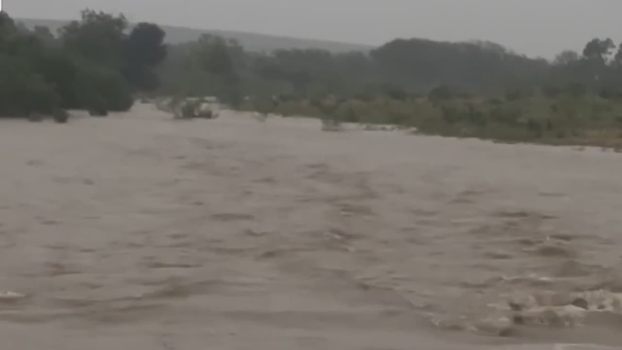 Inundaciones en Texas dejan muertos y alerta máxima por tormentas