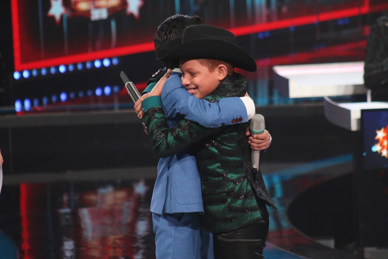 Los Jueces de decantaton por 'Canelito' y con lágrimas en los ojos le dijimos adiós a Lisandro.