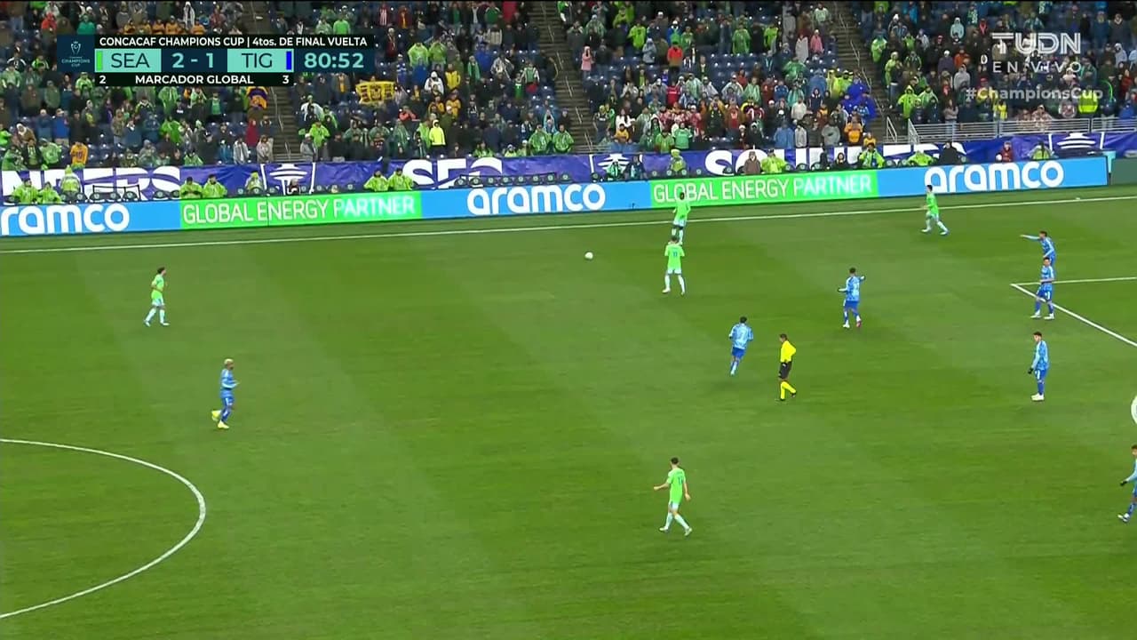 ¡GOL!  anota para Seattle Sounders FC. Albert Rusnák