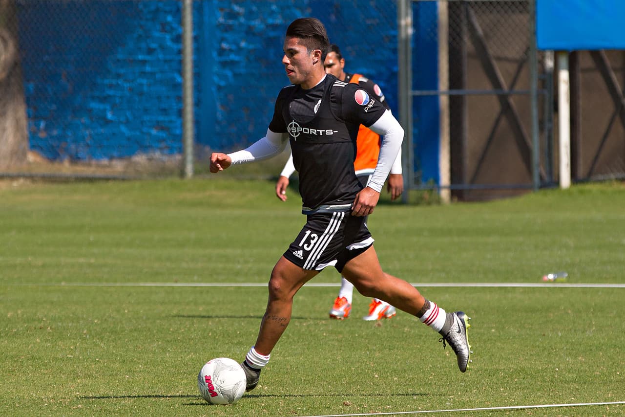 Carlos Salcedo: 'El llamado del Tri es una oportunidad de oro'